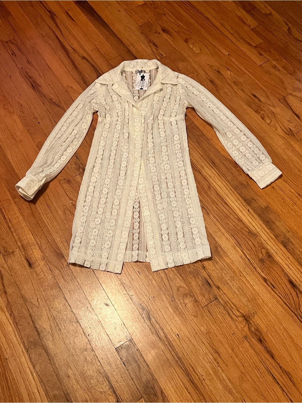 Vintage Cream Lace Long Sleeve Dress